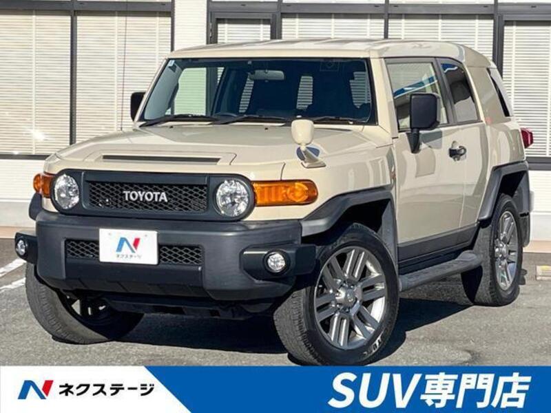 TOYOTA FJ CRUISER