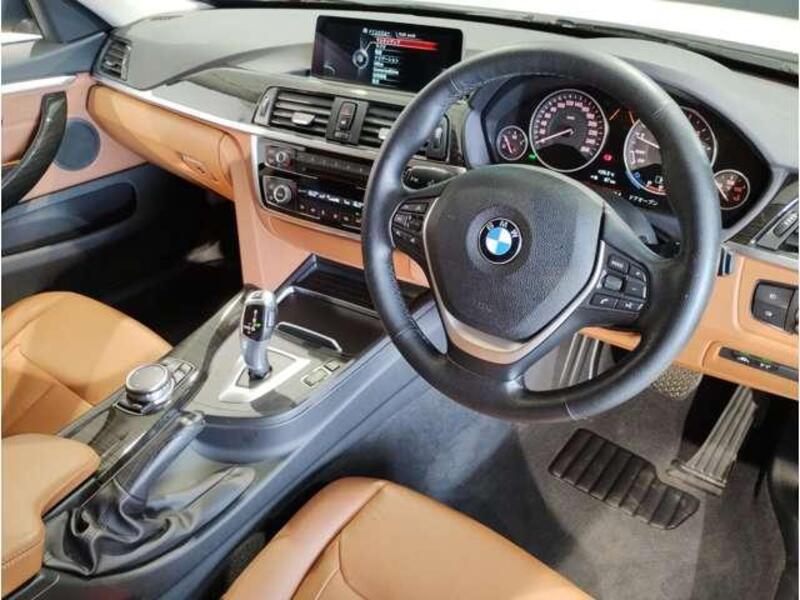 4 SERIES