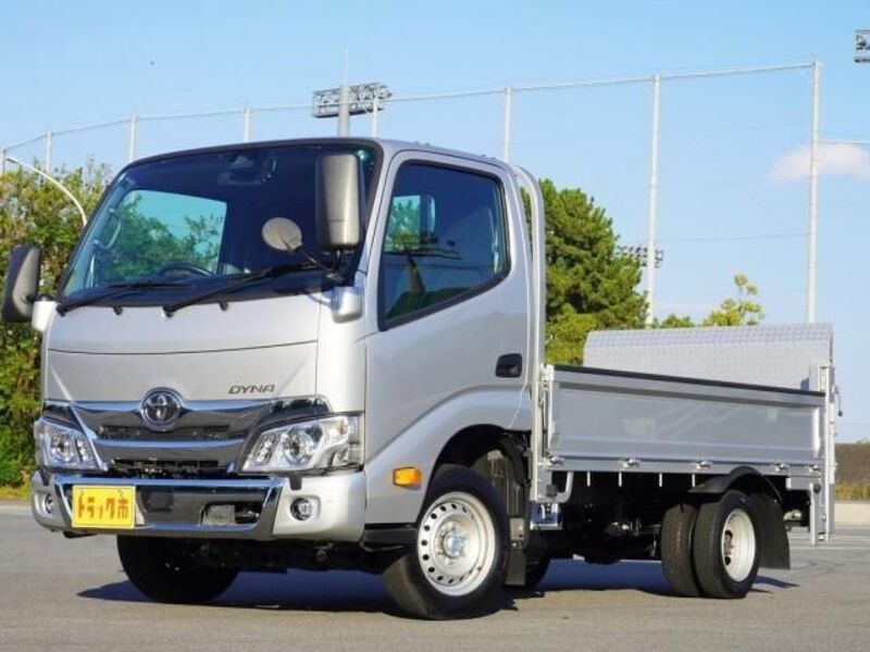 TOYOTA DYNA
