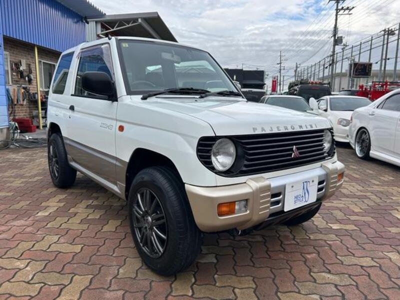 PAJERO MINI