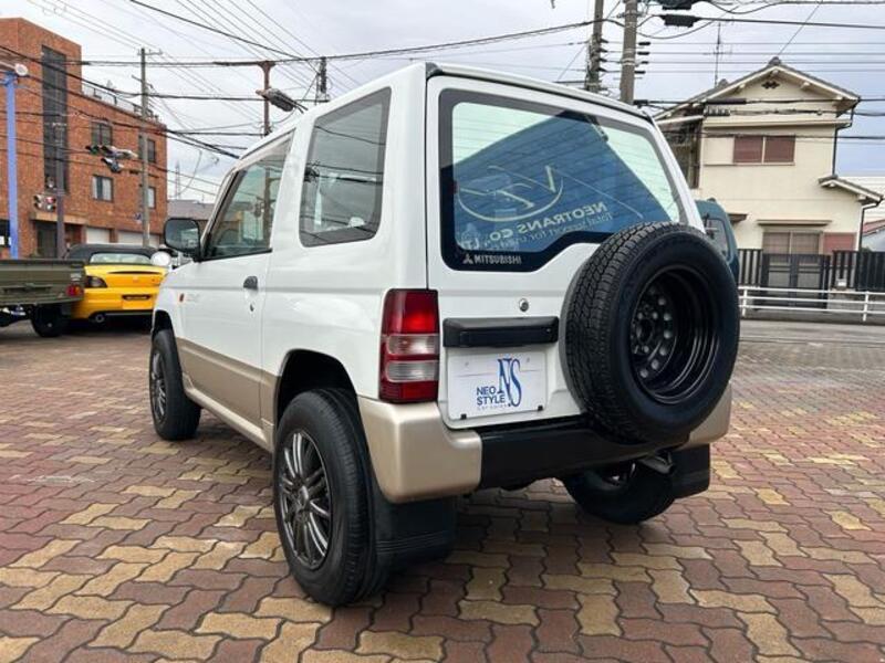 PAJERO MINI