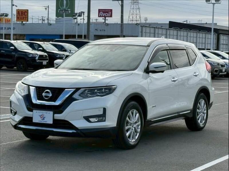 X-TRAIL