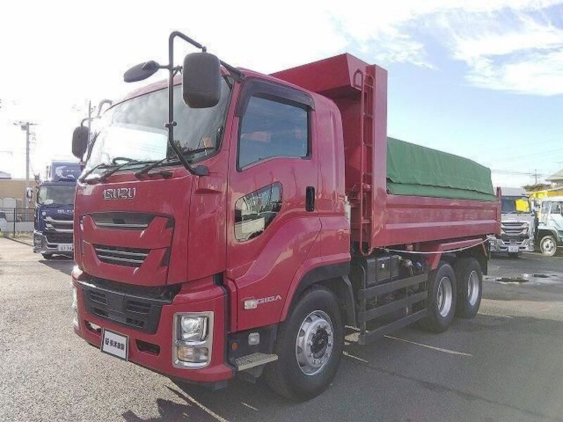 ISUZU GIGA
