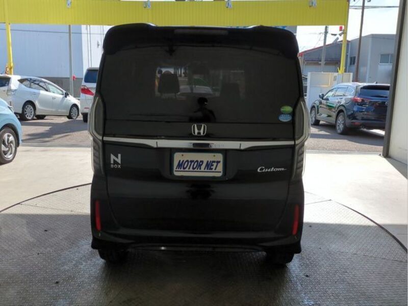 N BOX CUSTOM