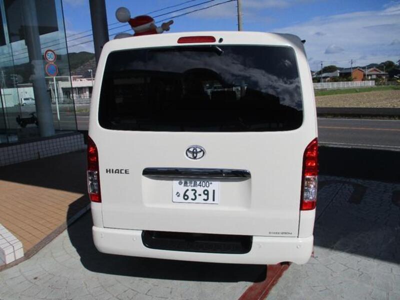HIACE VAN