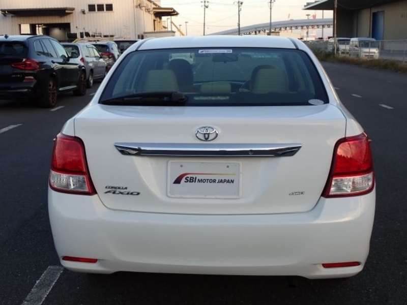 COROLLA AXIO