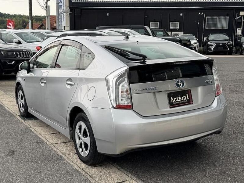 PRIUS PHV