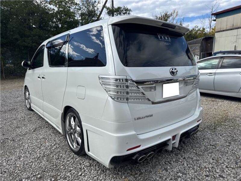 VELLFIRE