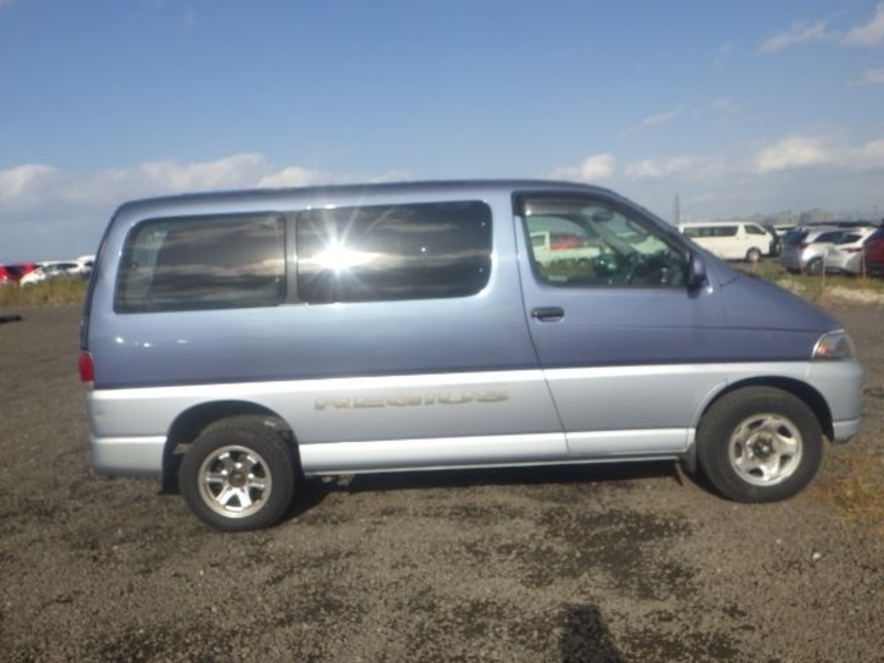 HIACE REGIUS