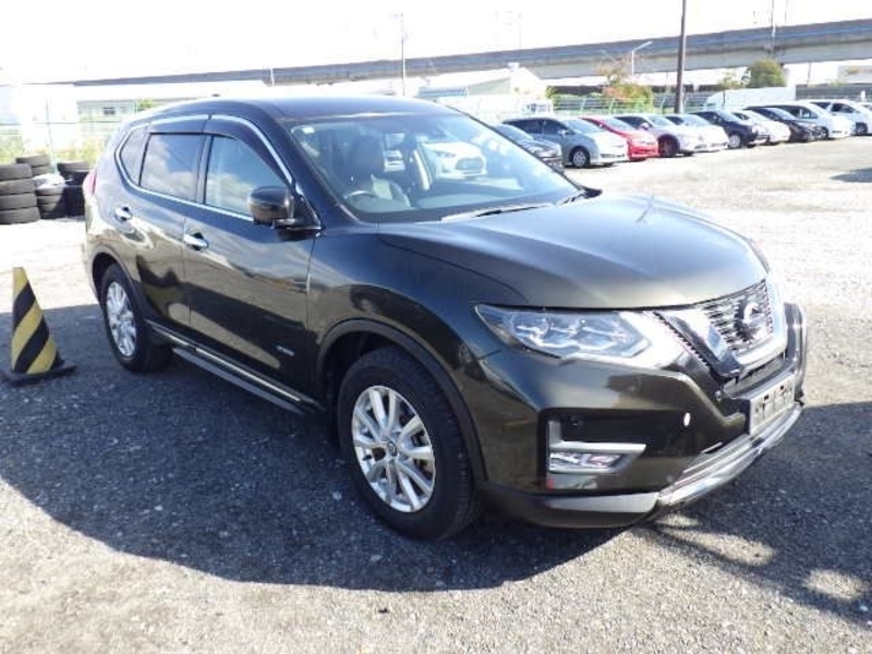 X-TRAIL