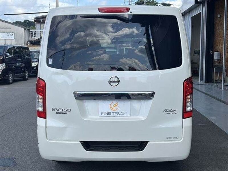 NV350 CARAVAN