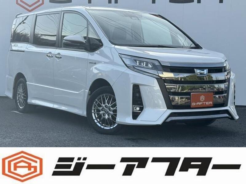 TOYOTA NOAH