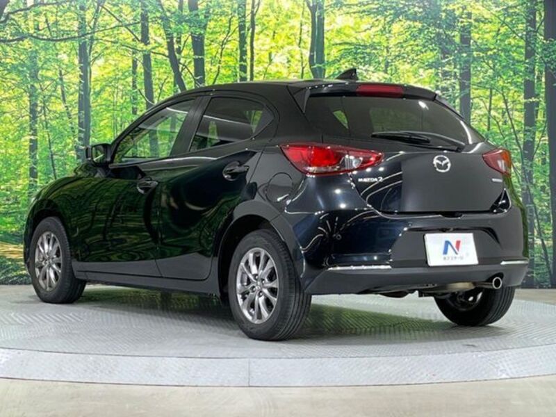MAZDA2