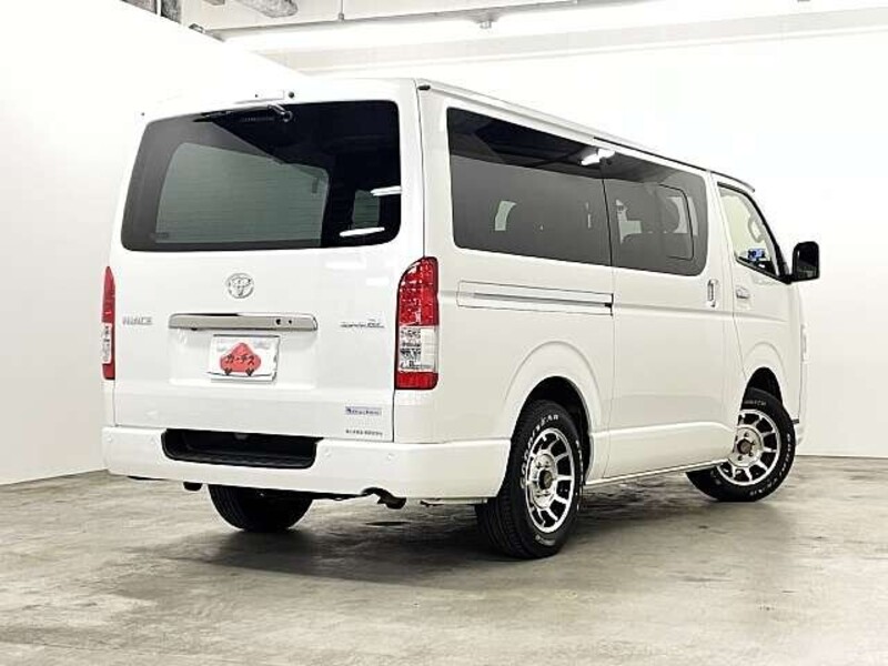 HIACE VAN