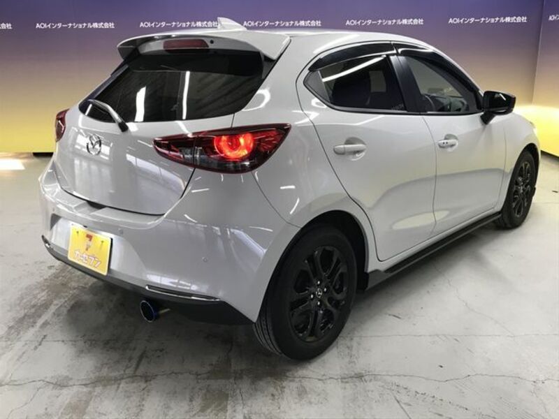 MAZDA2