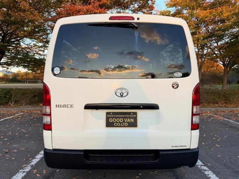 HIACE VAN