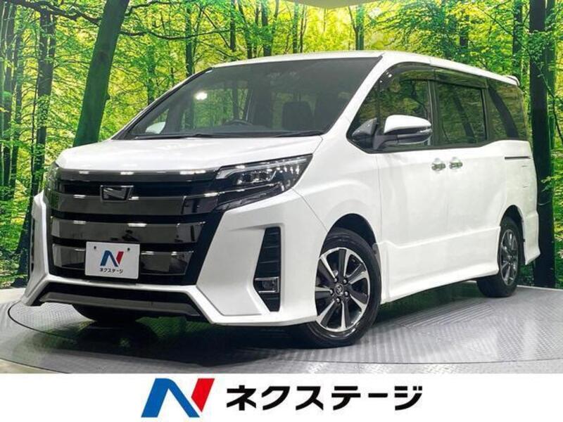 TOYOTA NOAH