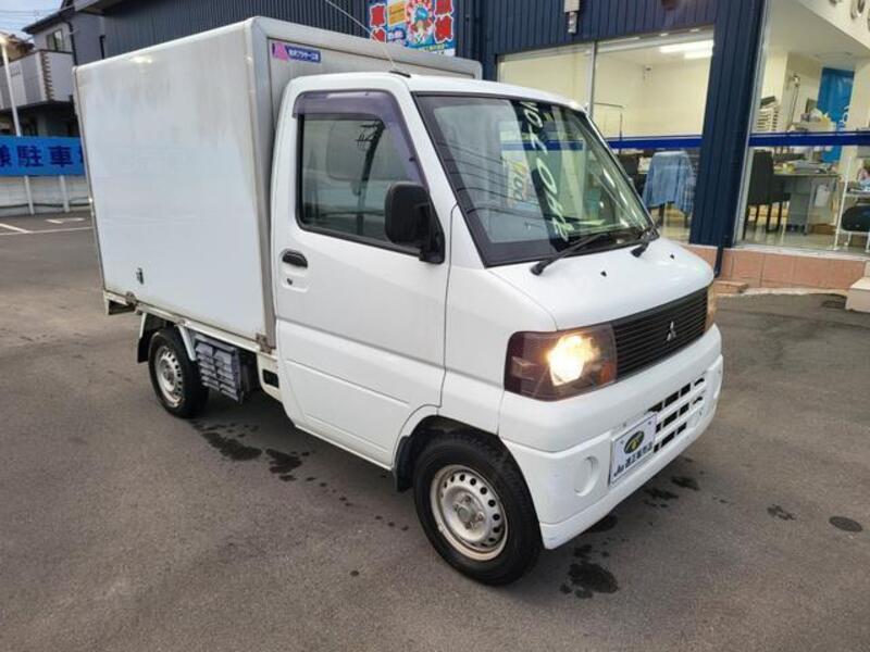 MITSUBISHI MINICAB TRUCK