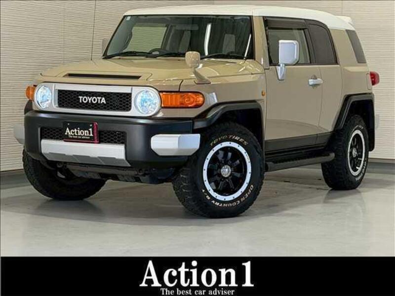 TOYOTA FJ CRUISER