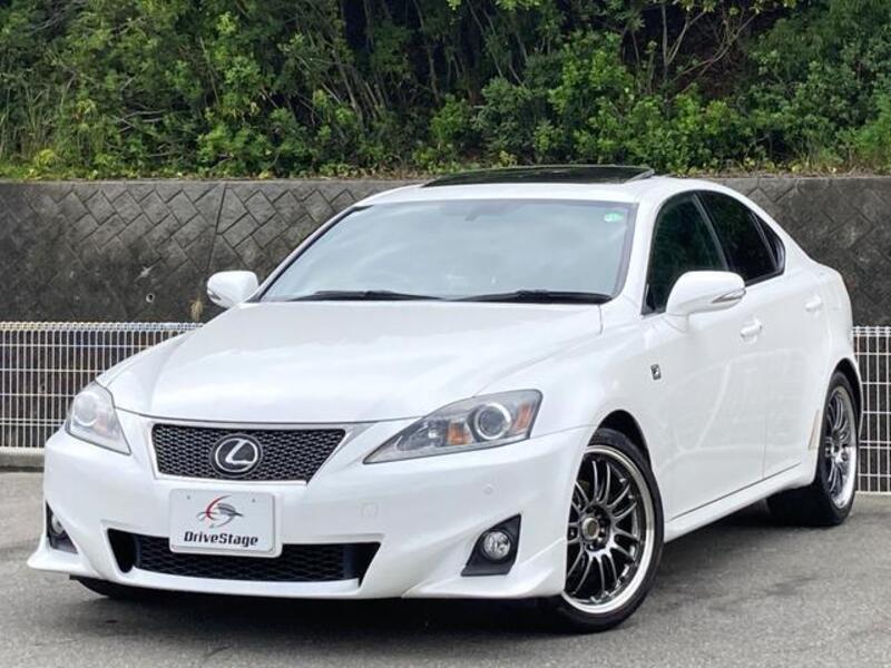 LEXUS IS