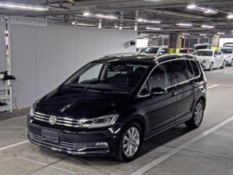 VOLKSWAGEN GOLF TOURAN