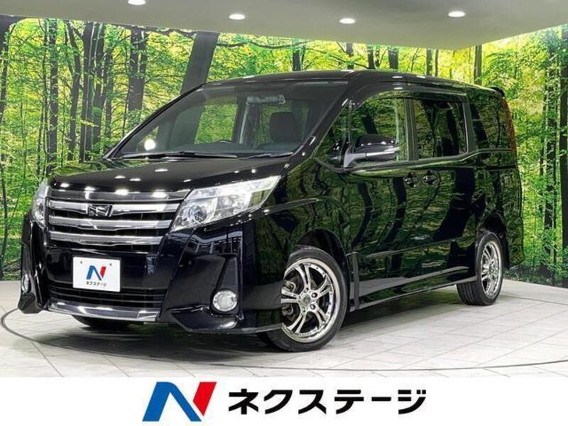 TOYOTA NOAH