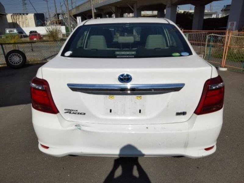 COROLLA AXIO