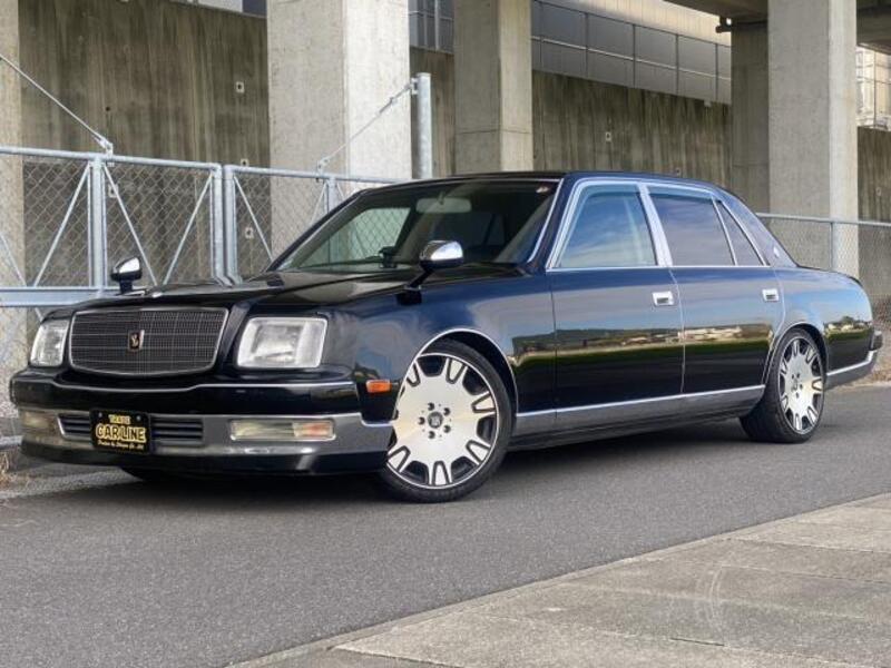 TOYOTA CENTURY