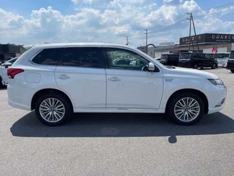 OUTLANDER PHEV