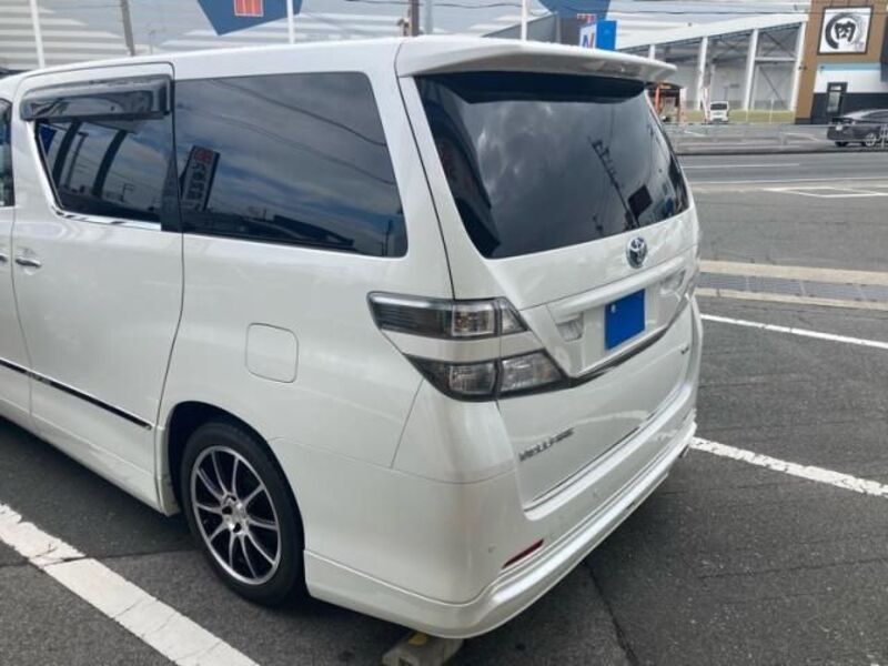 VELLFIRE