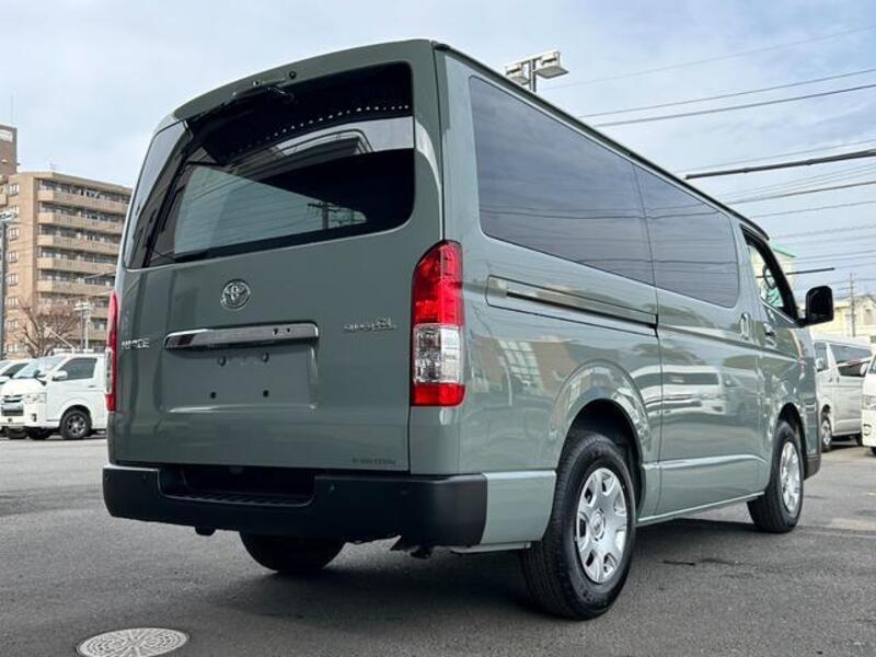 HIACE VAN
