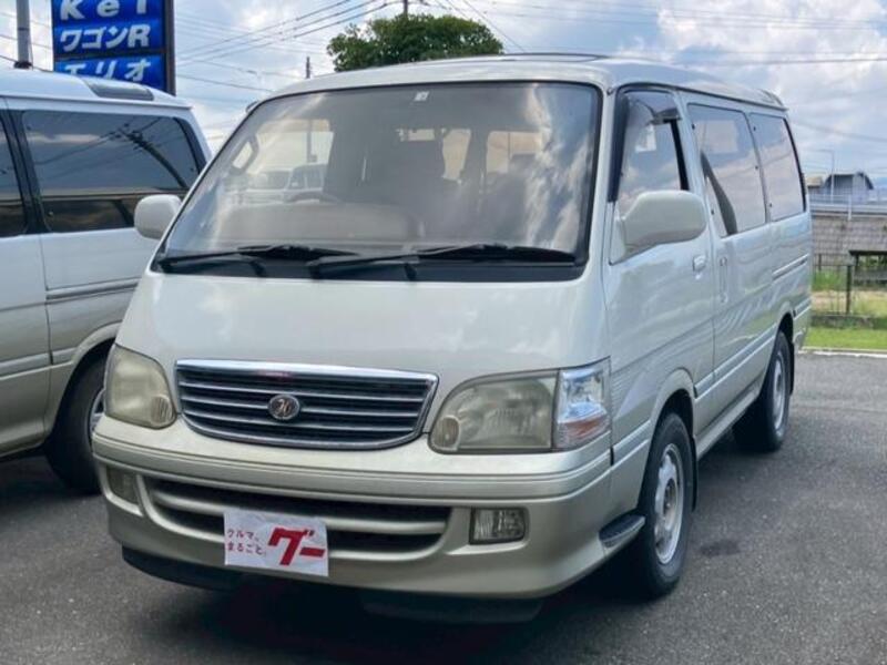 TOYOTA HIACE WAGON