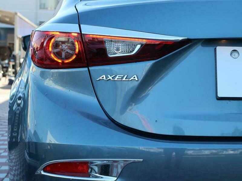 AXELA