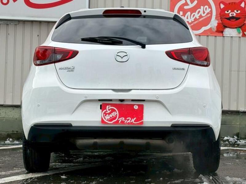 MAZDA2