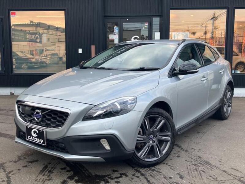 V40
