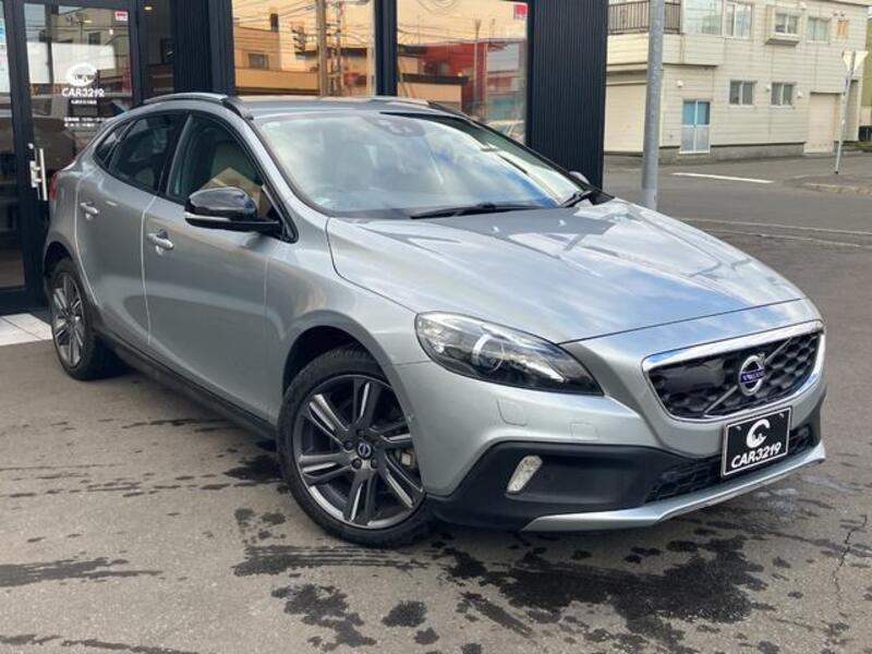 V40