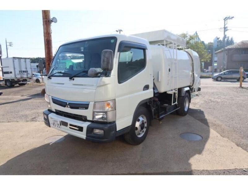 MITSUBISHI CANTER
