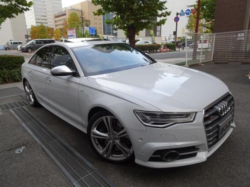 AUDI S6