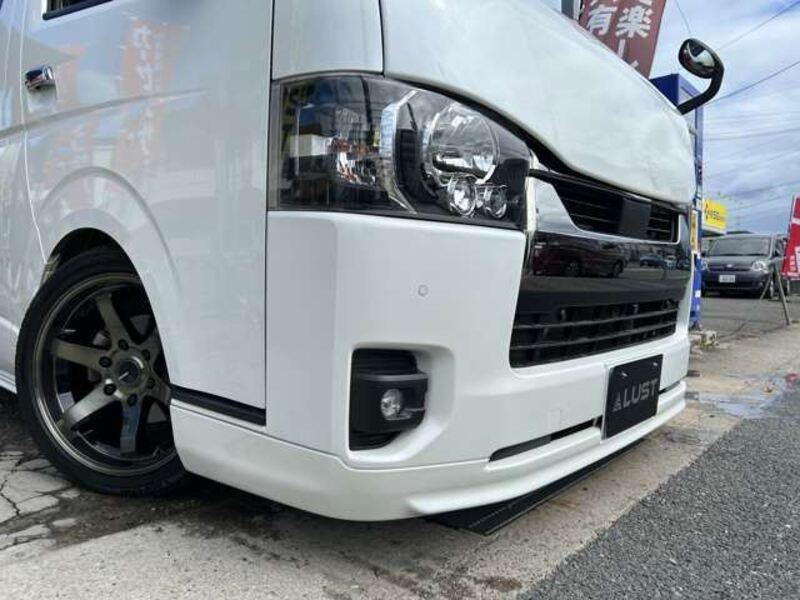 HIACE VAN