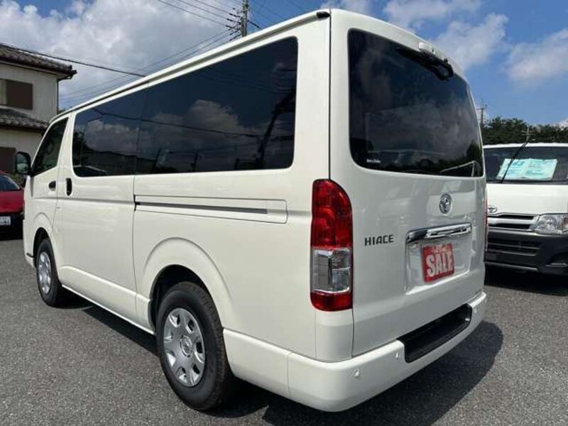 HIACE VAN