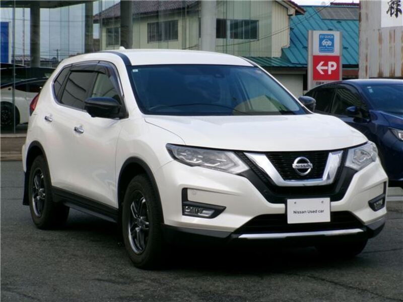 X-TRAIL