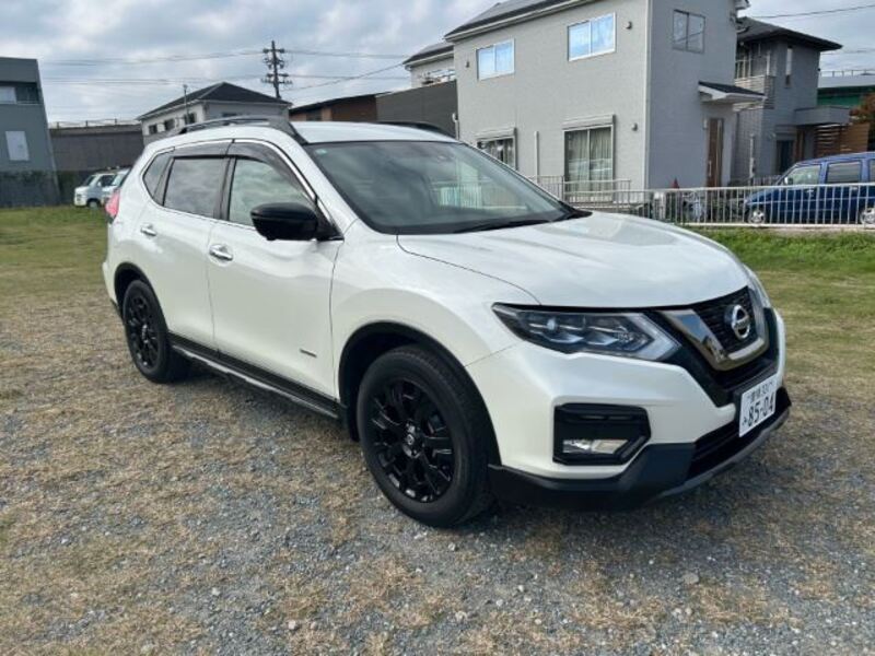 X-TRAIL