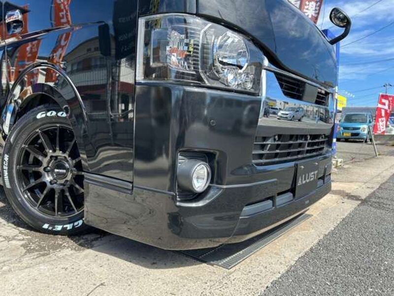 HIACE VAN
