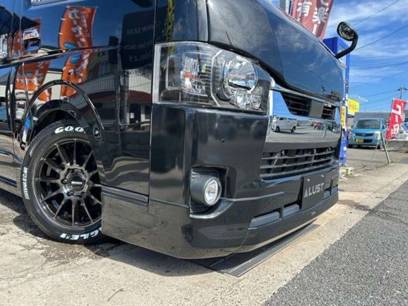HIACE VAN