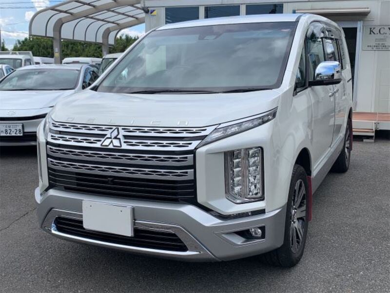MITSUBISHI DELICA D5