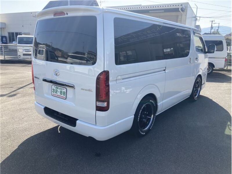 HIACE VAN