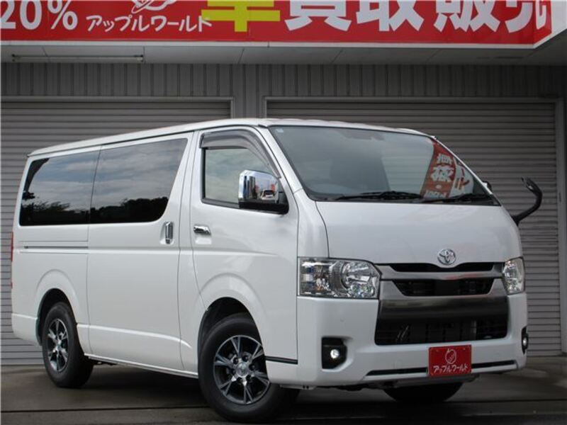 TOYOTA HIACE