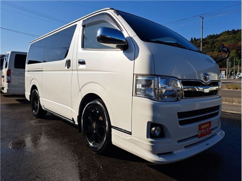 HIACE VAN