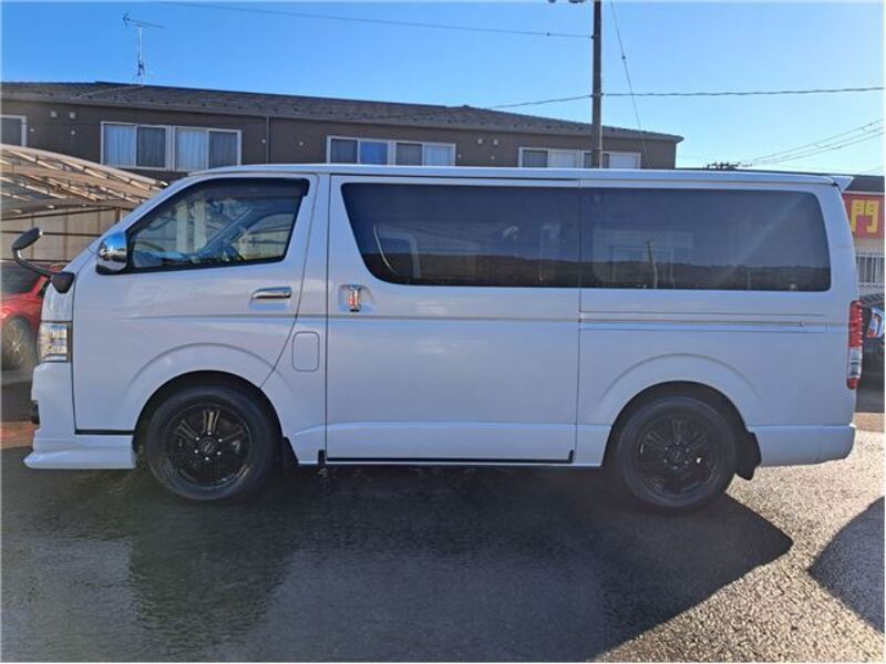 HIACE VAN