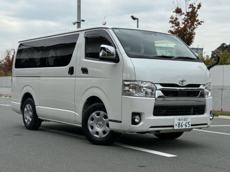 HIACE VAN
